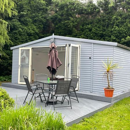 Vila Detached Bungalow II Big Garden II Pet Friendly Hednesford Exteriér fotografie